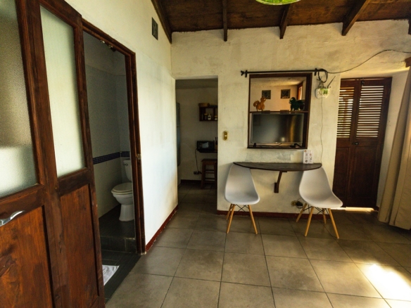 Lakefront apartment for rent with beautiful views