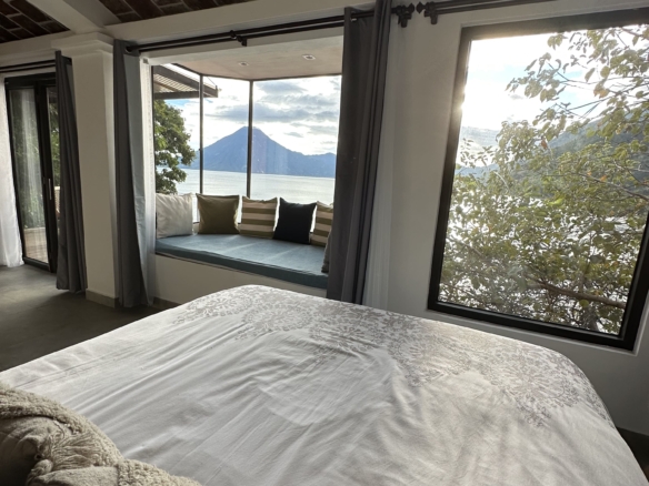 Brand new full catered apartment with the best views of the sunset