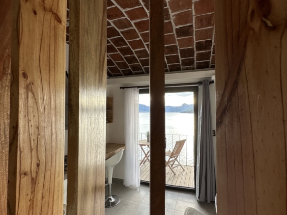 Brand new full catered apartment with the best views of the sunset