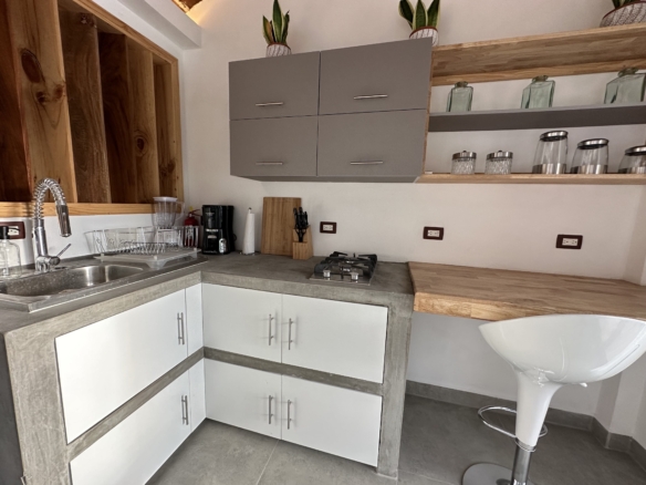 Brand new full catered apartment with the best views of the sunset
